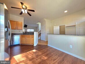 3989 Hartlake St in Woodbridge, VA - Building Photo - Building Photo