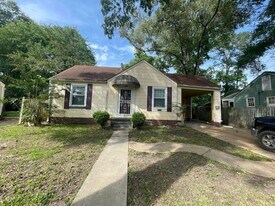 148 Shadowlawn Dr in Jackson, MS - Building Photo