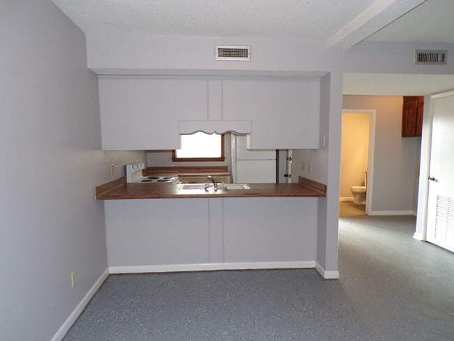 2 Anthony Cir in Enterprise, AL - Building Photo - Building Photo