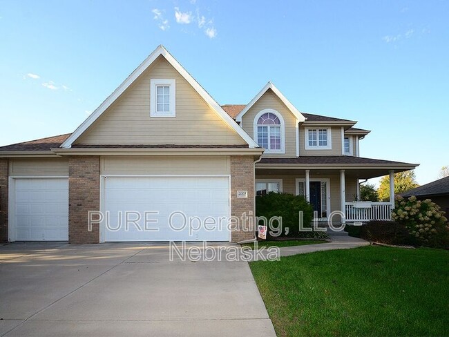 2003 Crest Ridge Dr in Papillion, NE - Building Photo - Building Photo