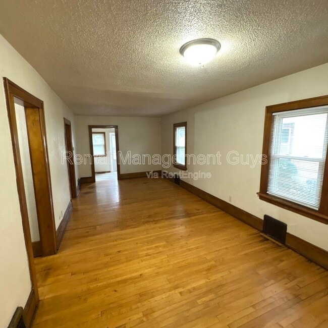 property at 3955 N Girard Ave