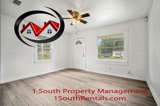 7055 Langdon Dr in Mobile, AL - Building Photo - Building Photo