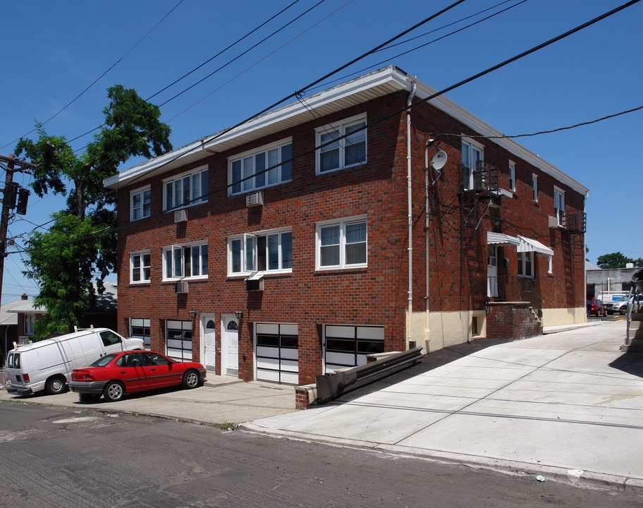 1108-1110 92nd St in North Bergen, NJ - Building Photo