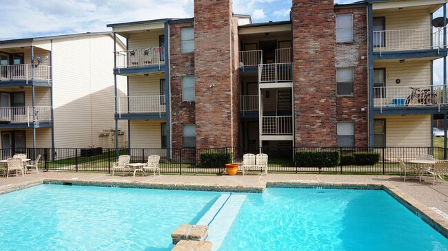 Easton Parc in Sherman, TX - Foto de edificio - Building Photo