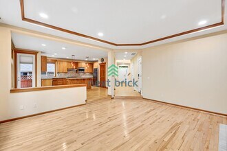 1861 30th Ave NE in Issaquah, WA - Building Photo - Building Photo