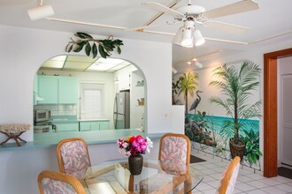 2601 S Roosevelt Blvd in Key West, FL - Building Photo - Building Photo