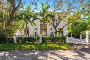 150 W Sunrise Ave in Coral Gables, FL - Building Photo