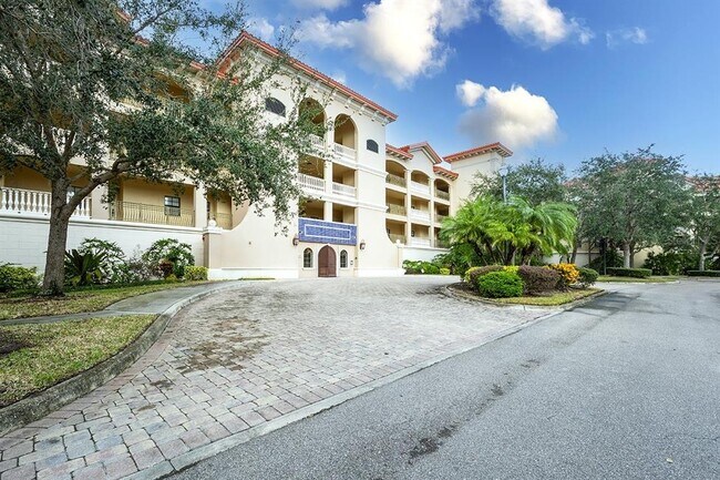 7702 Lake Vista Ct in Lakewood Ranch, FL - Building Photo - Building Photo