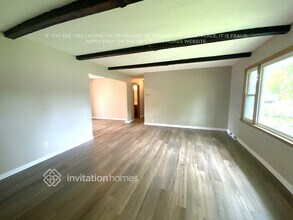 5900 Aquila Ave N in Minneapolis, MN - Building Photo - Building Photo