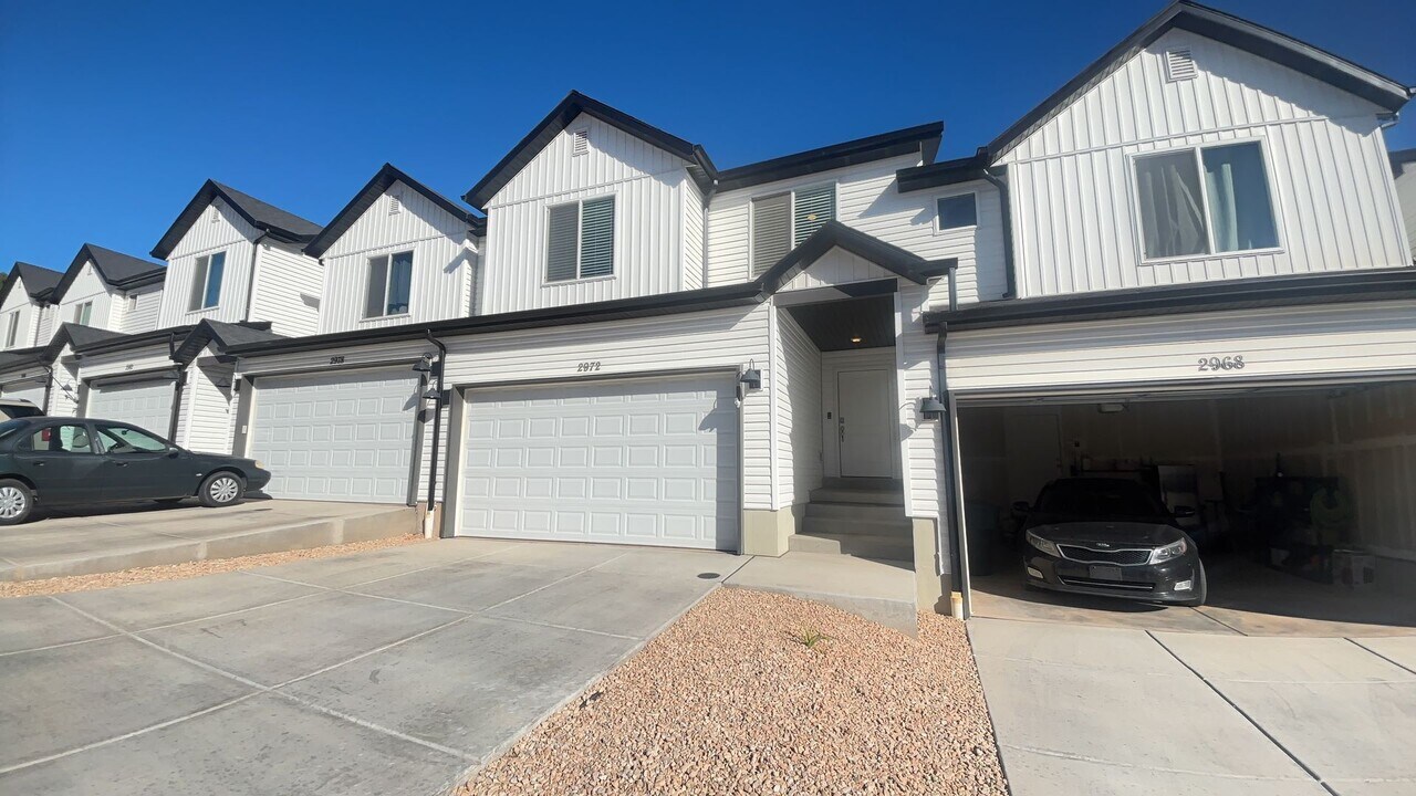 2972 W Ezra Dr in Cedar City, UT - Building Photo
