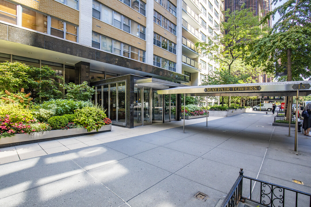 Mayfair Towers in New York, NY - Foto de edificio