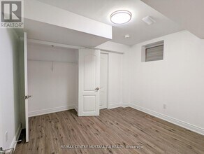 359 Emmett Landing in Milton, ON - Building Photo - Building Photo