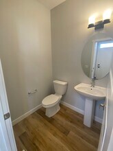 8049 Cedric Mah Rd in Edmonton, AB - Building Photo - Building Photo