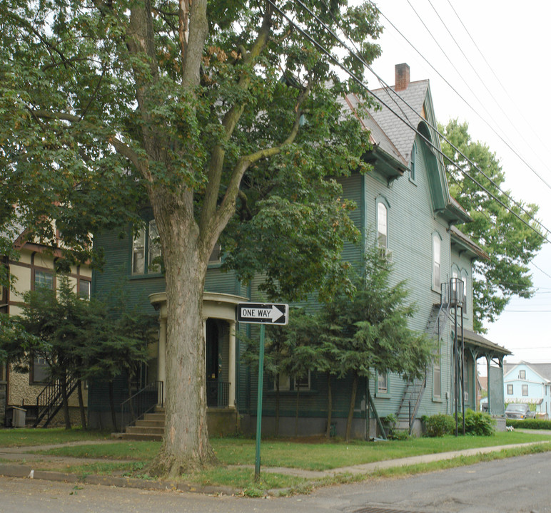 331 Center St in Williamsport, PA - Building Photo