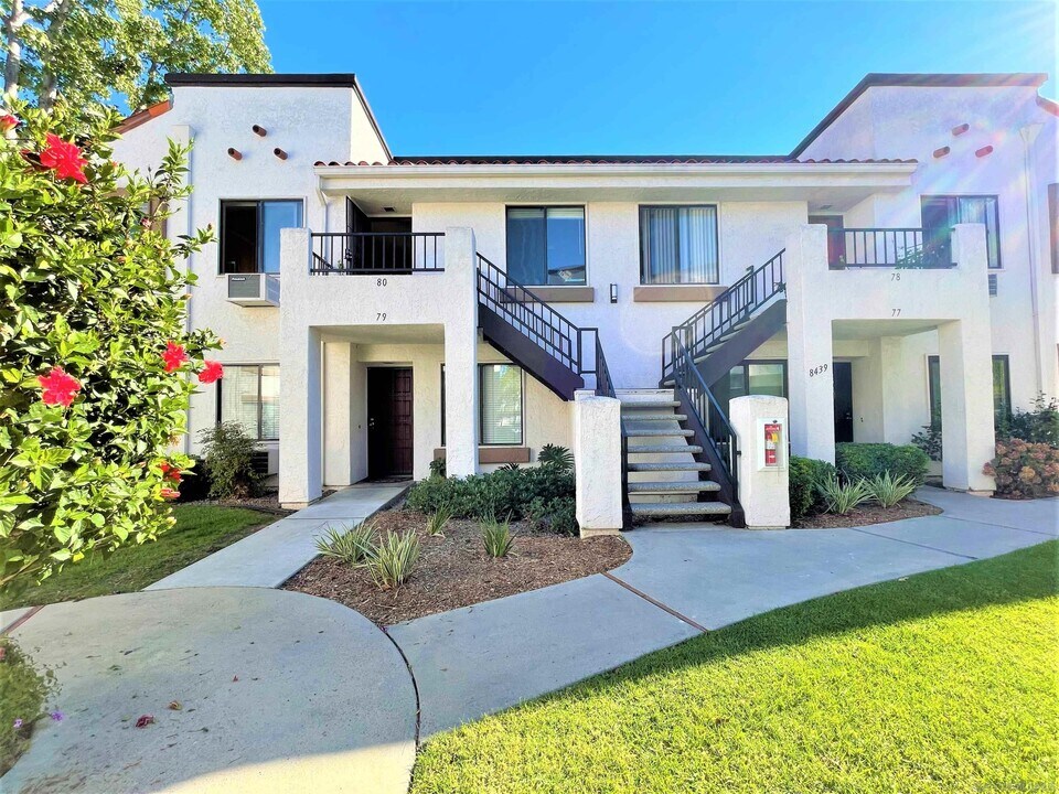 8439 Westmore Rd in San Diego, CA - Building Photo