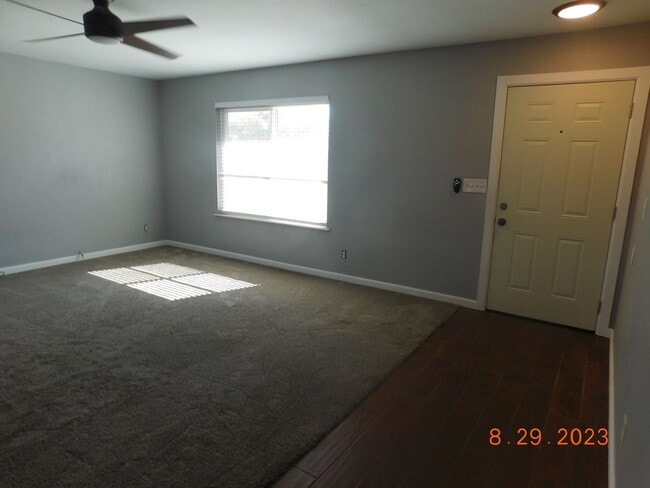 1131 N Mono Ct in Ridgecrest, CA - Building Photo - Building Photo