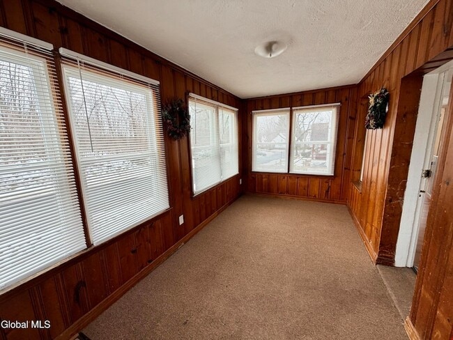 39-41 Roosevelt Road Unit in Amsterdam, NY - Building Photo - Building Photo