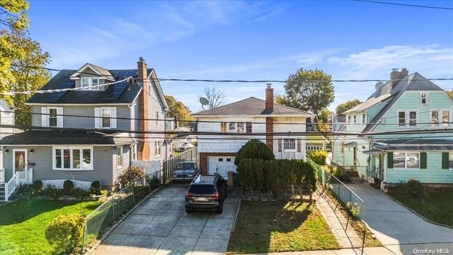 176 Windsor Pkwy
