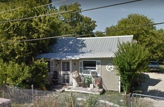 6110 Kasper St in Austin, TX - Building Photo - Building Photo