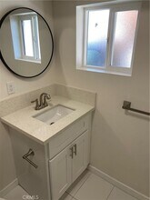 12126 Oxnard St in Los Angeles, CA - Building Photo - Building Photo