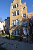 3422 W Grenshaw St, Unit 3422 W Grenshaw St, Chica in Chicago, IL - Building Photo