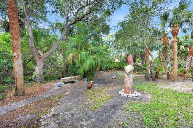 property at 1904 Bethany Pl