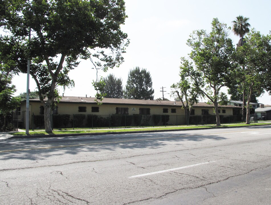 14640 S Atlantic in Compton, CA - Building Photo