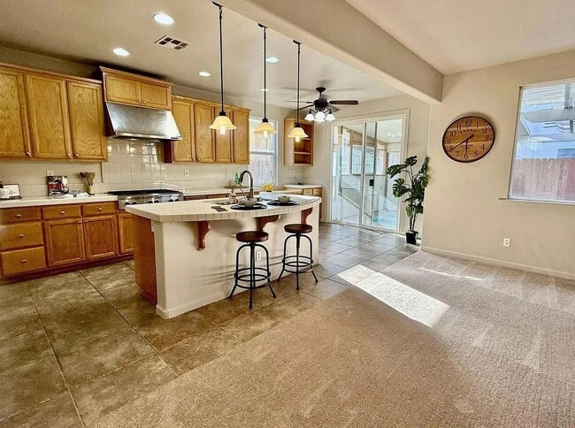 3017 Roslyn Dr in Modesto, CA - Building Photo - Building Photo