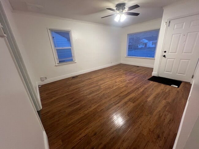 196 S 1000 E in Provo, UT - Foto de edificio - Building Photo