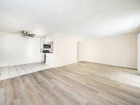 1641 Veteran Ave in Los Angeles, CA - Building Photo