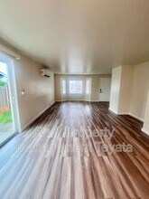 902 S 22nd Ct in Mount Vernon, WA - Building Photo - Building Photo