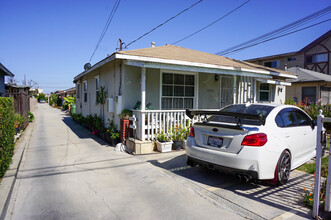 14004 Chadron Ave in Hawthorne, CA - Building Photo - Building Photo