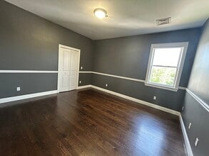 323 Boylston St, Unit 3 in Brookline, MA - Building Photo - Building Photo