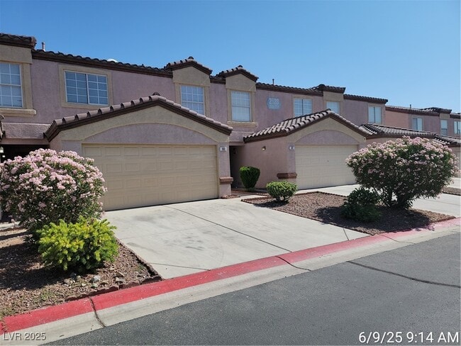 property at 2528 Sierra Bello Ave