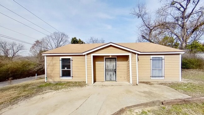 property at 2703 Kool Ave