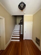 49 Beacon St, Unit 1L in Northampton, MA - Foto de edificio - Building Photo