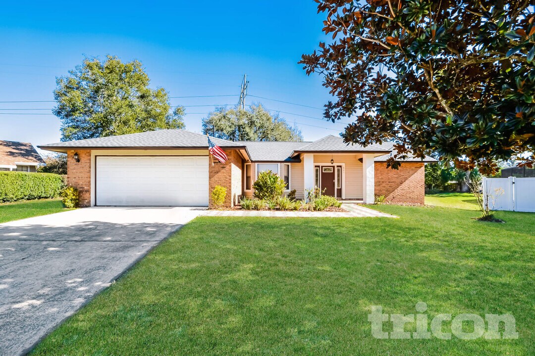 801 Maraval Ct in Longwood, FL - Foto de edificio