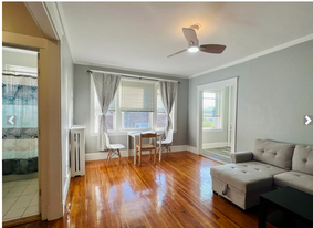 1607 Commonwealth Ave, Unit 9 in Boston, MA - Building Photo