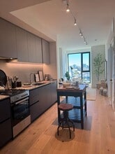 395 6th St in San Francisco, CA - Building Photo - Building Photo