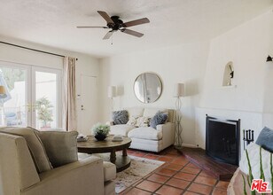 2041 Glencoe Way in Los Angeles, CA - Building Photo - Building Photo