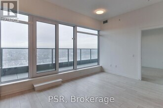 1285 Dupont St in Toronto, ON - Building Photo - Building Photo