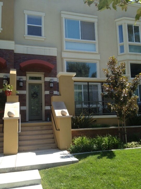 6634 Sierra Ln in Dublin, CA - Foto de edificio