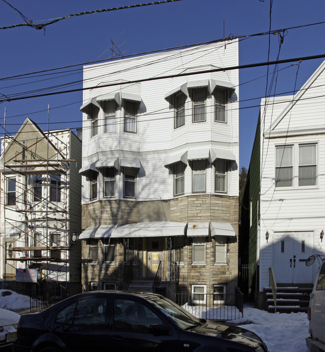 168 Boyd Ave in Jersey City, NJ - Building Photo - Building Photo