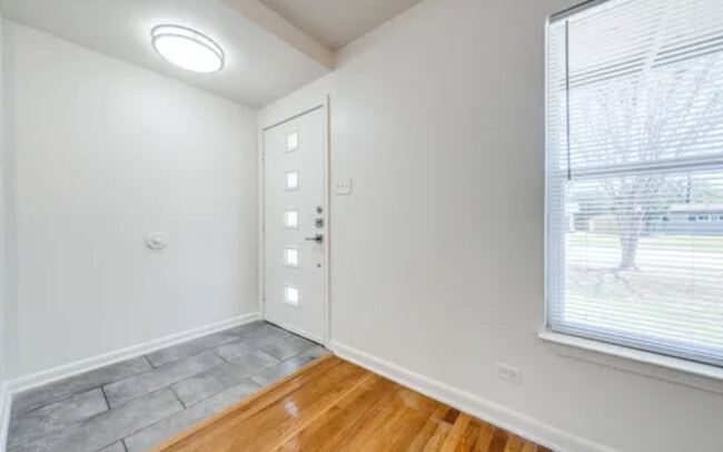 415 Robinhood Pl in San Antonio, TX - Building Photo - Building Photo