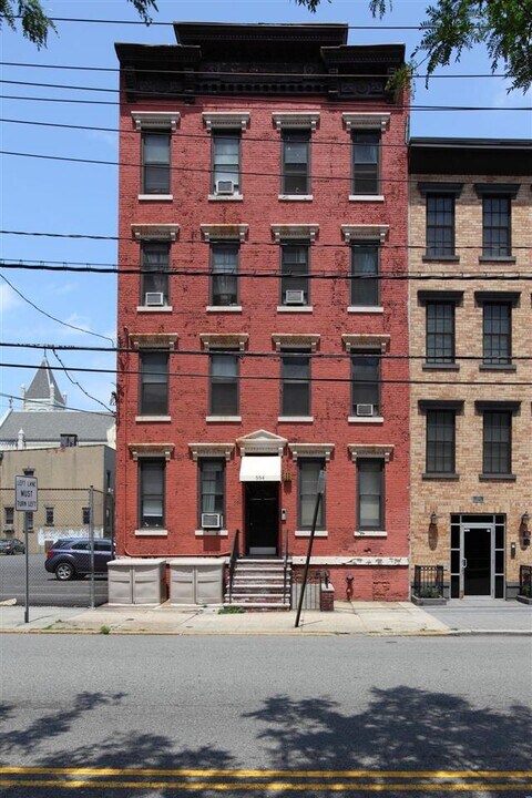 554 OBSERVER Hwy-Unit -4R in Hoboken, NJ - Building Photo