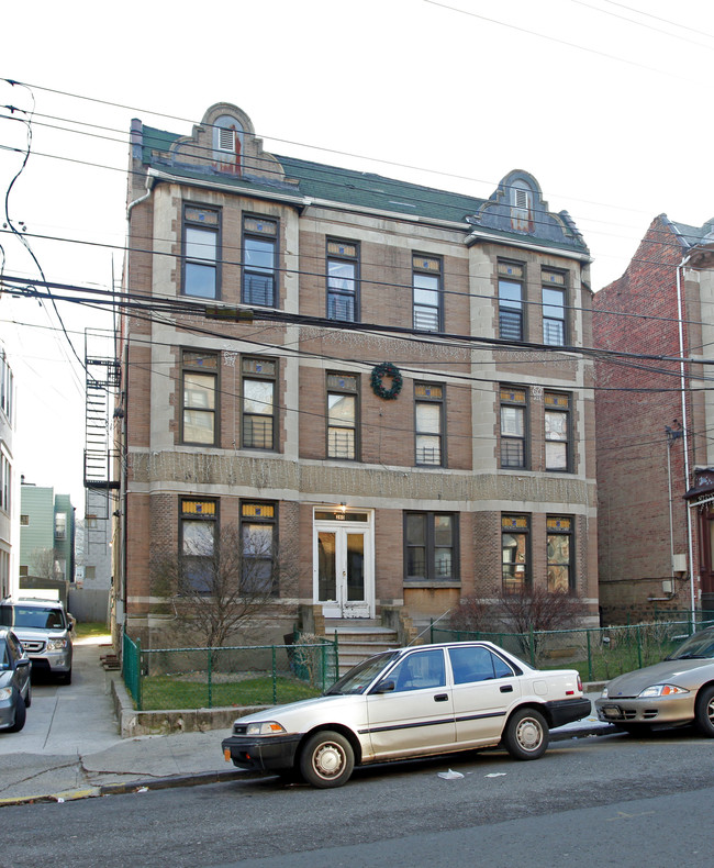 280 Hawthorne Ave in Yonkers, NY - Building Photo - Building Photo