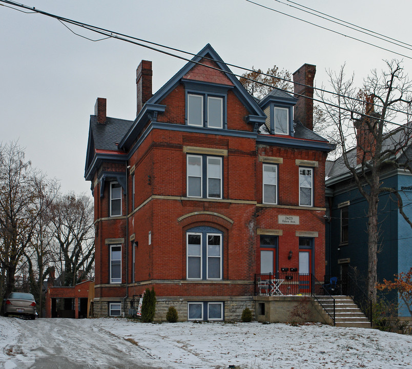 2623 Eden Ave in Cincinnati, OH - Building Photo