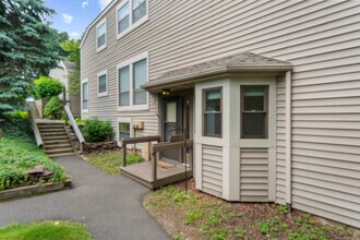31 Stevens Pl in Rocky Hill, CT - Building Photo - Building Photo