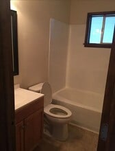 2650 E Elm St in Springfield, MO - Building Photo - Building Photo
