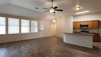 2304 Hayes St in McKinney, TX - Building Photo - Building Photo